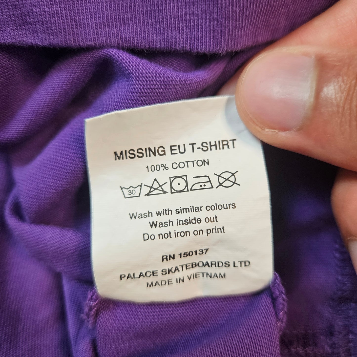 Palace Missing Eu T-shirt