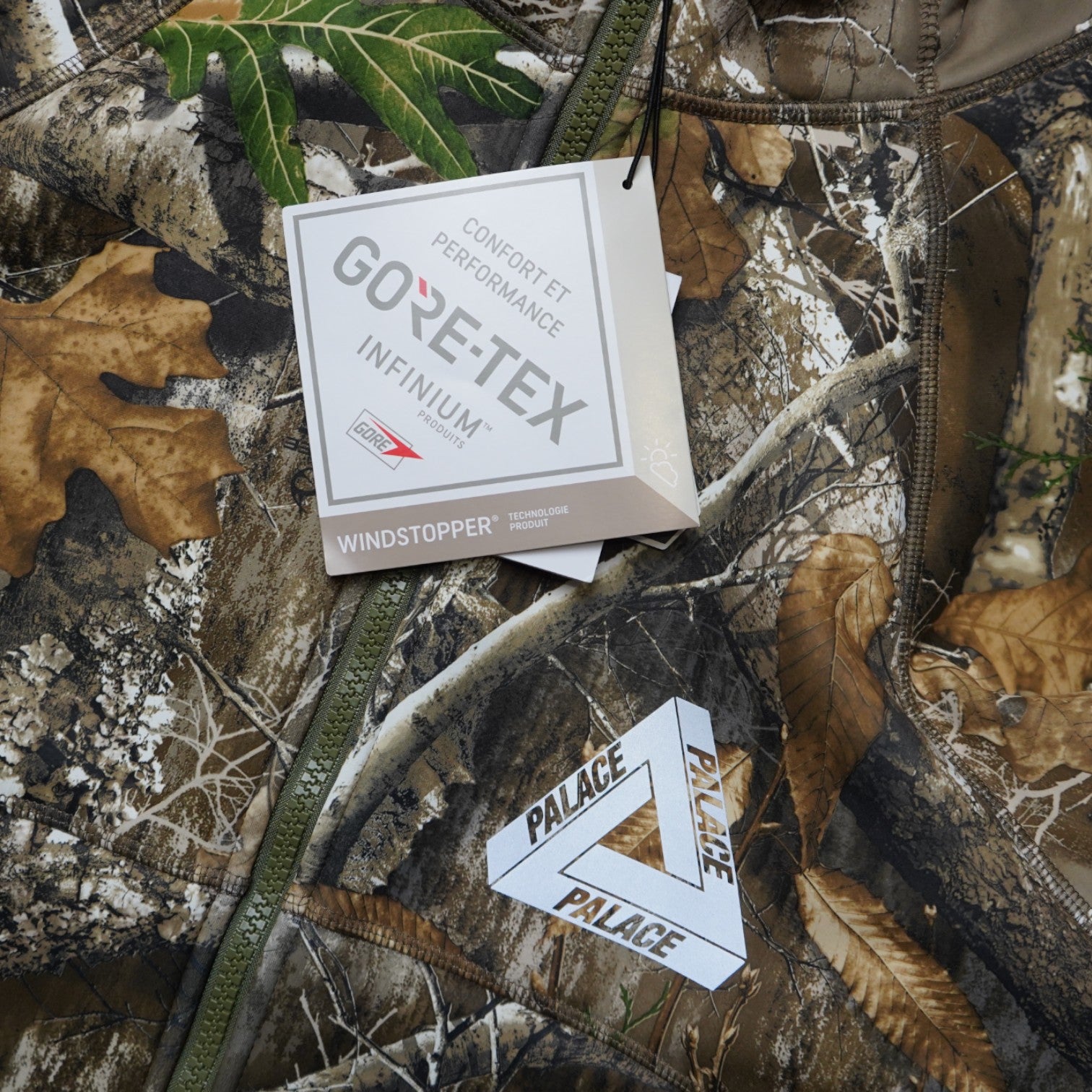 Palace Goretex Infinium Real Tree Camo Cap Jacket