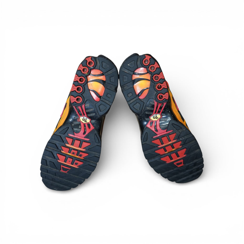 Nike TNs Volcano Red
